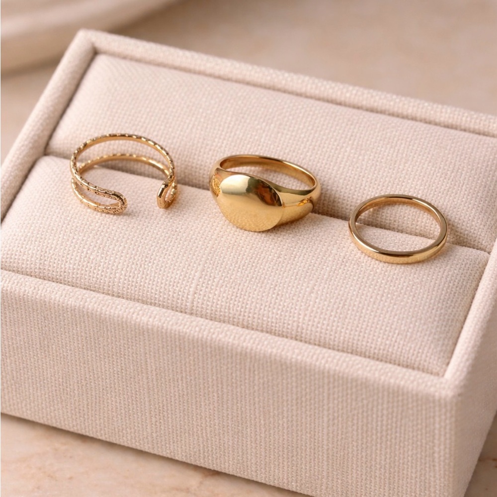 Elegant Gold Ring Set